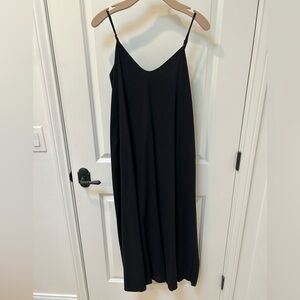 XiRENA Black Spaghetti Strap Slip Maxi Dress